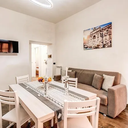 Laura Luxury In The Center Apartment Rome