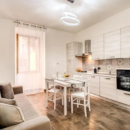 Laura Luxury In The Center Apartment *